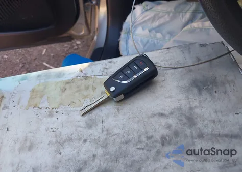 2018 Toyota Camry Le z USA, uszkodzony, nr VIN JTNB11HK2J3029531